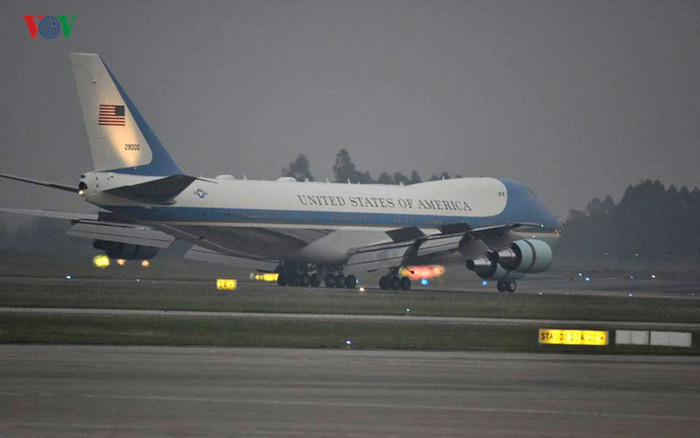 Ông Donald Trump bắt đầu chuyến thăm cấp Nhà nước tới Việt Nam trong hai ngày 11 - 12/11.