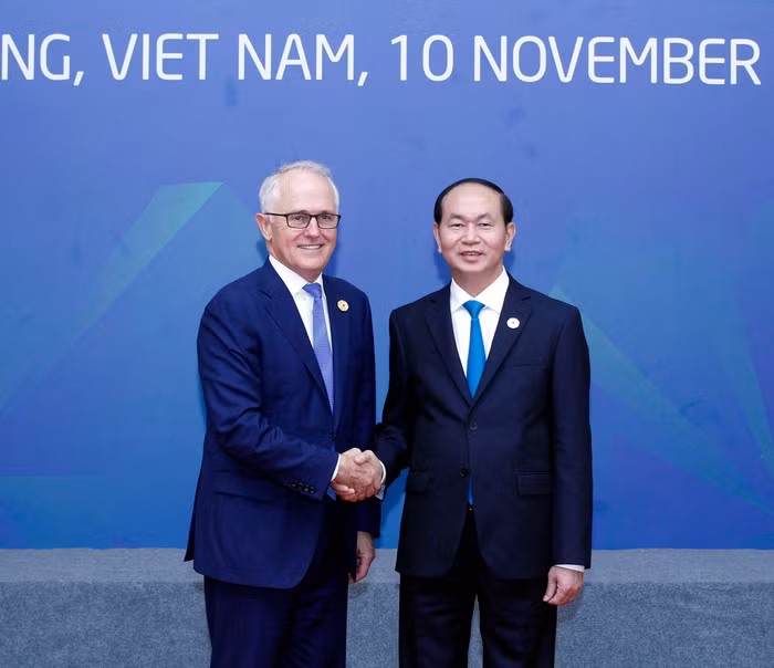 Chủ tịch nước Trần Đại Quang đón Thủ tướng Australia Malcolm Turnbull.