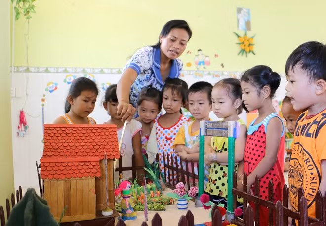 Tăng lương giáo viên chưa phải giải pháp triệt để nâng cao chất lượng giáo dục ảnh 3