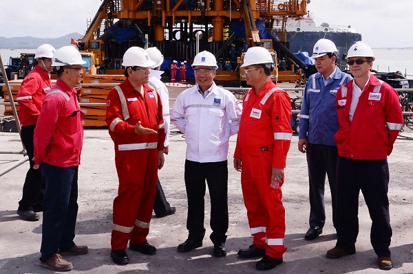 Lãnh đạo PVN, PVEP thăm và chỉ đạo hoạt động tại dự án. Lãnh đạo PVN, PVEP thăm và chỉ đạo hoạt động tại dự án.