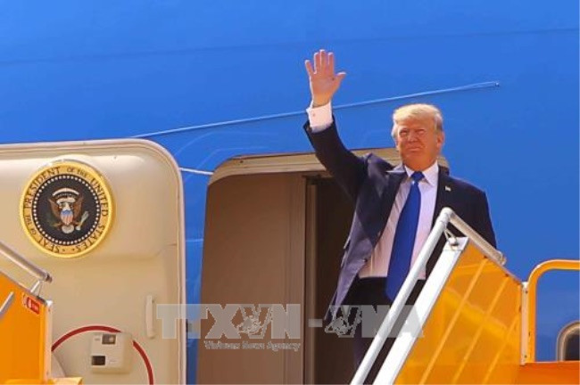 Tổng thống Donald Trump cho rằng Hoa Kỳ có thể đóng vai trò “trung gian, hòa giải” trong các tranh chấp ở Biển Đông. (Ảnh: TTXVN) Tổng thống Donald Trump cho rằng Hoa Kỳ có thể đóng vai trò “trung gian, hòa giải” trong các tranh chấp ở Biển Đông. (Ảnh: TTXVN)
