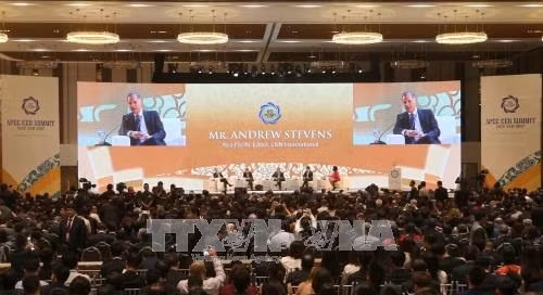 Quang cảnh hội nghị trong ngày làm việc đầu tiên. Ảnh: TTXVN.