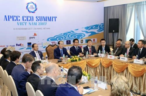 Chủ tịch nước Trần Đại Quang tiếp đoàn Liên minh Doanh nghiệp Hoa Kỳ, trong khuôn khổ các hoạt động của Tuần lễ Cấp cao APEC 2017. Ảnh: TTXVN