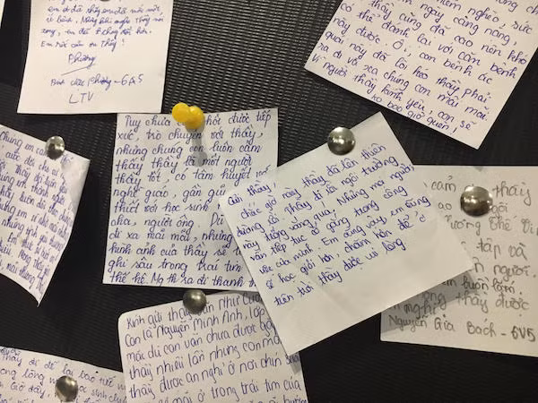 Những dòng cảm xúc của học trò gửi đến thầy Văn Như Cương