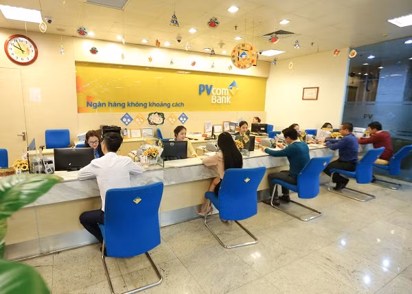 PVcomBank đang cung cấp những sản phẩm, dịch vụ đa dạng, đáp ứng tối đa nhu cầu khách hàng.