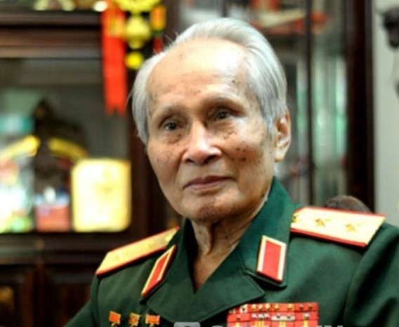 Trung tướng Nguyễn Quốc Thước, Nguyên Tư lệnh Quân khu IV, Đại biểu Quốc hội khóa VIII, IX, X Trung tướng Nguyễn Quốc Thước, Nguyên Tư lệnh Quân khu IV, Đại biểu Quốc hội khóa VIII, IX, X