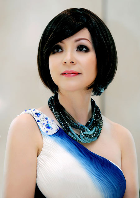 Sau những thăng trầm, 'nàng Tây Thi' một thời của làng nhạc - Ái Vân- đang sống trong ngày tháng hạnh phúc, viên mãn bên các con. Ái Vân xem đó là niềm vui bình dị trong cuộc sống.