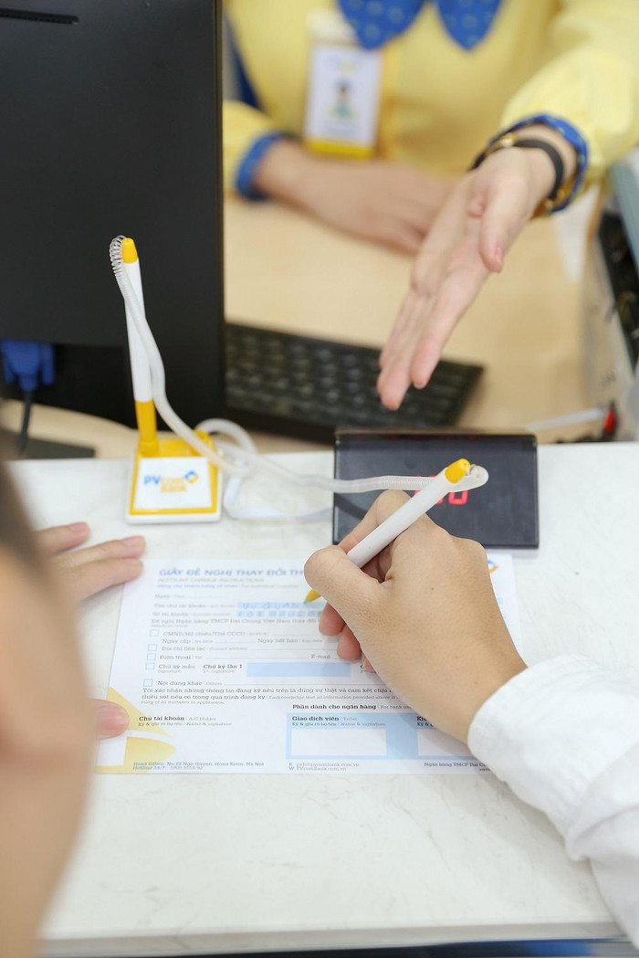 Tận dụng tiện ích từ ngân hàng sẽ giúp các chủ doanh nghiệp thêm thảnh thơi. Tận dụng tiện ích từ ngân hàng sẽ giúp các chủ doanh nghiệp thêm thảnh thơi.