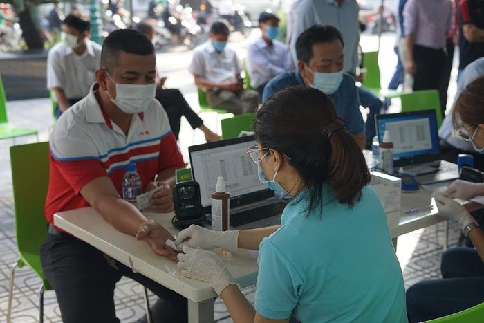 Người lao động dầu khí đăng ký tham gia hiến máu tại Thành phố Hồ Chí Minh. Người lao động dầu khí đăng ký tham gia hiến máu tại Thành phố Hồ Chí Minh.