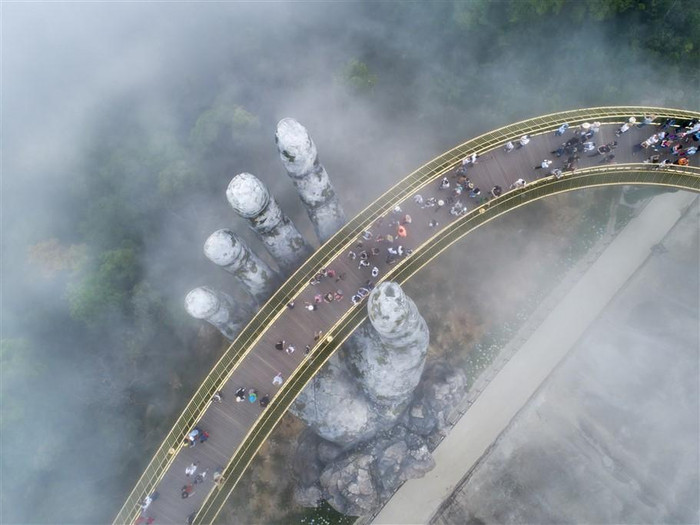 Cầu Vàng Sun World Ba Na Hills Cầu Vàng Sun World Ba Na Hills