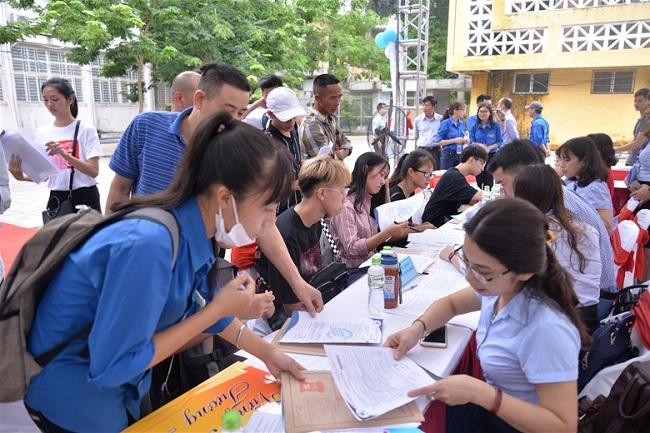 Đại học Điện lực là một trong những trường top đầu có tỷ lệ sinh viên ra trường có việc làm lên tới trên 93%. Đại học Điện lực là một trong những trường top đầu có tỷ lệ sinh viên ra trường có việc làm lên tới trên 93%.