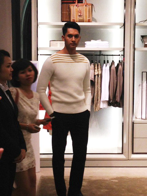 Kiên Nguyễn nam tính, lịch lãm