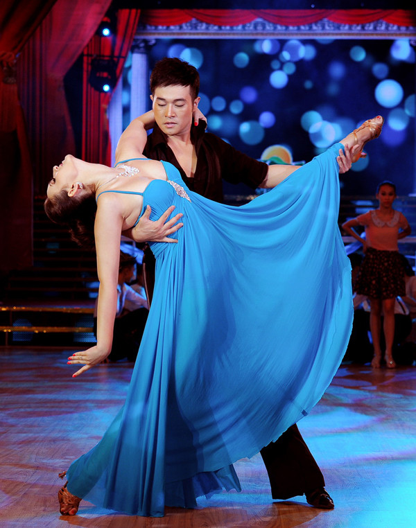 Minh Quân chia sẻ trong một bài phỏng vấn rằng, anh tin chắc Minh Hằng sẽ giành ngôi vô địch. "Chắc chắn là Minh Hằng. Ngay từ đầu chương trình tôi đã nghĩ như vậy. Tôi thấy cô ấy làm được những điều mà các thí sinh khác không làm được. Khi mà mọi người rất khó khăn để thực hiện các động tác uốn dẻo thì Hằng đã làm những động tác đó một cách rất uyển chuyển và linh hoạt. Cơ thể cô ấy rất mềm mại và dễ thích nghi với những động tác khó. Tôi nghĩ cô ấy sẽ vô địch." Minh Quân chia sẻ trong một bài phỏng vấn rằng, anh tin chắc Minh Hằng sẽ giành ngôi vô địch. "Chắc chắn là Minh Hằng. Ngay từ đầu chương trình tôi đã nghĩ như vậy. Tôi thấy cô ấy làm được những điều mà các thí sinh khác không làm được. Khi mà mọi người rất khó khăn để thực hiện các động tác uốn dẻo thì Hằng đã làm những động tác đó một cách rất uyển chuyển và linh hoạt. Cơ thể cô ấy rất mềm mại và dễ thích nghi với những động tác khó. Tôi nghĩ cô ấy sẽ vô địch."