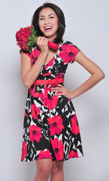 Nụ cười Hà Tăng có thể xem là nụ cười đẹp bậc nhất showbiz Việt.