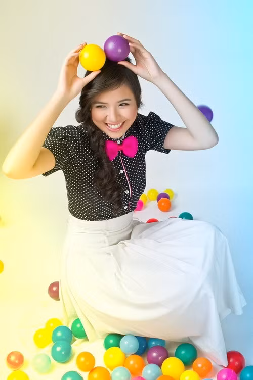 Vẻ đẹp của Kiều Khanh rất nhẹ nhàng, tinh tế nhưng cũng rất rực rỡ.