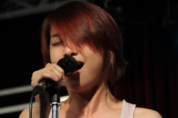 Trong đêm liveshow 3, Như Quỳnh chưa thể hiện tốt phần thi của mình. Trong đêm liveshow 3, Như Quỳnh chưa thể hiện tốt phần thi của mình.