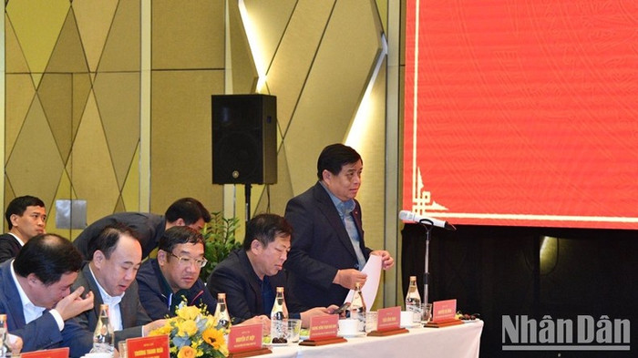 Bộ trưởng Kế hoạch và Đầu tư Nguyễn Chí Dũng phát biểu ý kiến tại cuộc làm việc. (Ảnh: Thanh Giang) Bộ trưởng Kế hoạch và Đầu tư Nguyễn Chí Dũng phát biểu ý kiến tại cuộc làm việc. (Ảnh: Thanh Giang)