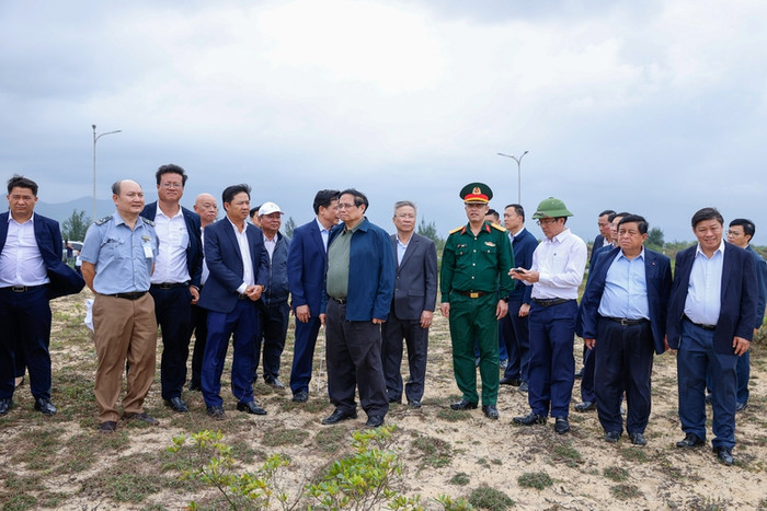 Thủ tướng Chính phủ Phạm Minh Chính thăm Cảng hàng không Chu Lai. Ảnh: VGP/Nhật Bắc Thủ tướng Chính phủ Phạm Minh Chính thăm Cảng hàng không Chu Lai. Ảnh: VGP/Nhật Bắc