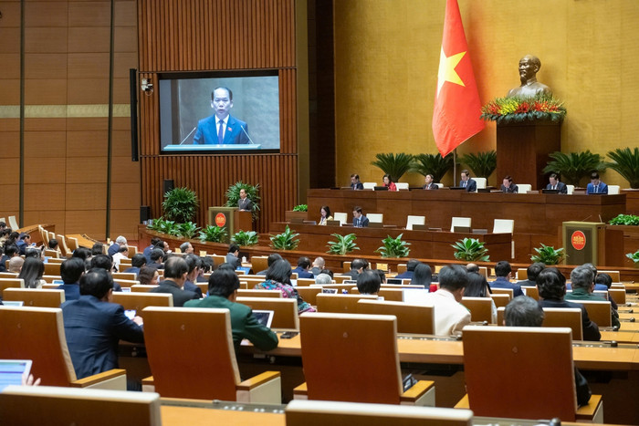 Quốc hội biểu quyết thông qua Nghị quyết của Quốc hội quy định về xử lý một số vấn đề liên quan đến sắp xếp tổ chức bộ máy Nhà nước. Ảnh: Media Quốc hội