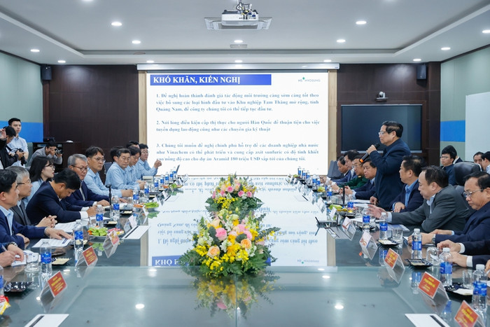 Thủ tướng Phạm Minh Chính chúc mừng những kết quả tập đoàn HS Hyosung đạt được trong quá trình sản xuất, kinh doanh tại Quảng Nam - Ảnh: VGP/Nhật Bắc Thủ tướng Phạm Minh Chính chúc mừng những kết quả tập đoàn HS Hyosung đạt được trong quá trình sản xuất, kinh doanh tại Quảng Nam - Ảnh: VGP/Nhật Bắc