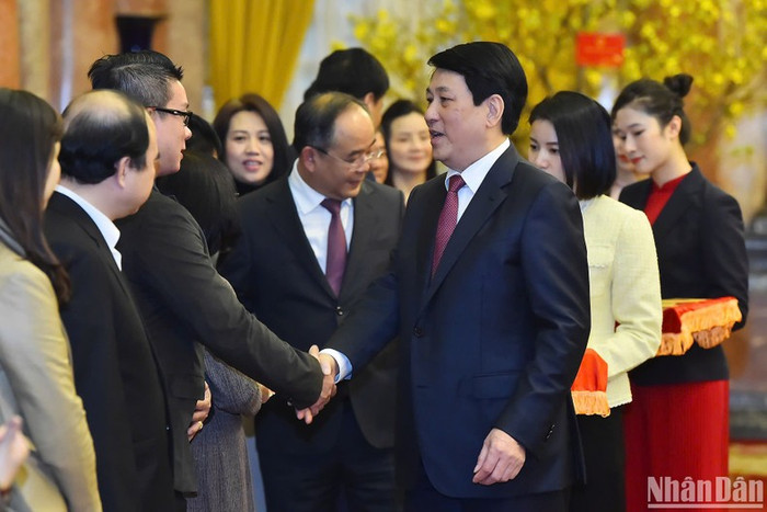 Chủ tịch nước Lương Cường gặp mặt đầu Xuân cán bộ, công chức, viên chức, người lao động Văn phòng Chủ tịch nước. Chủ tịch nước Lương Cường gặp mặt đầu Xuân cán bộ, công chức, viên chức, người lao động Văn phòng Chủ tịch nước.