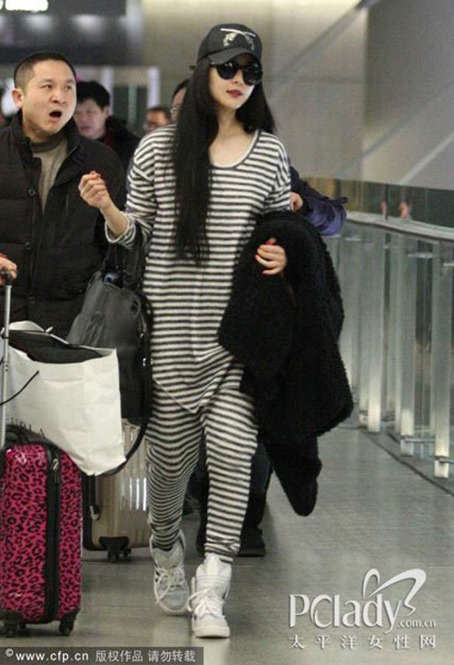 Hay kiểu áo quần rộng thùng thình làm mất dáng Hay kiểu áo quần rộng thùng thình làm mất dáng