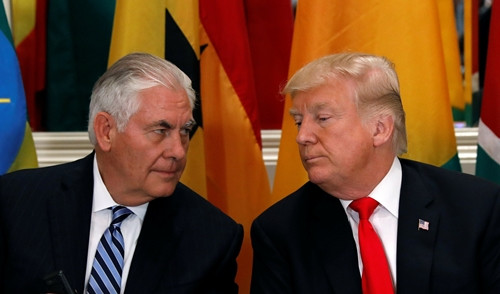 Tổng thống Donald Trump và Ngoại trưởng Rex Tillerson (Ảnh: AP) Tổng thống Donald Trump và Ngoại trưởng Rex Tillerson (Ảnh: AP)