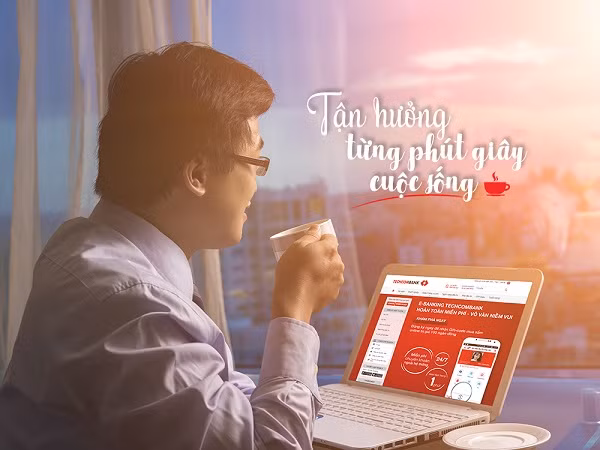 Ngân hàng Techcombank cung cấp dịch vụ E-Banking hoàn toàn miễn phí. Ngân hàng Techcombank cung cấp dịch vụ E-Banking hoàn toàn miễn phí.
