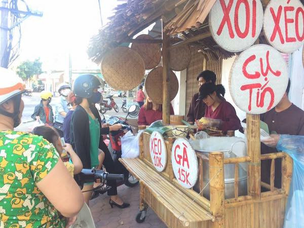 Mô hình khởi nghiệp các quầy xôi của chàng thanh niên 9x Phạm Đình Hải tại Quảng Ngãi. (Ảnh: Tác giả cung cấp) Mô hình khởi nghiệp các quầy xôi của chàng thanh niên 9x Phạm Đình Hải tại Quảng Ngãi. (Ảnh: Tác giả cung cấp)