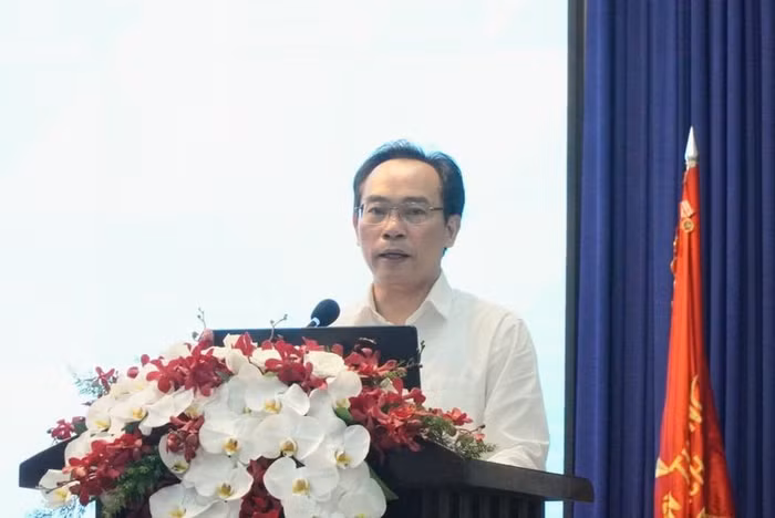 Phó Giáo sư Hoàng Minh Sơn - Thứ trưởng Bộ Giáo dục và Đào tạo phát biểu tại hội nghị (ảnh: V.D)