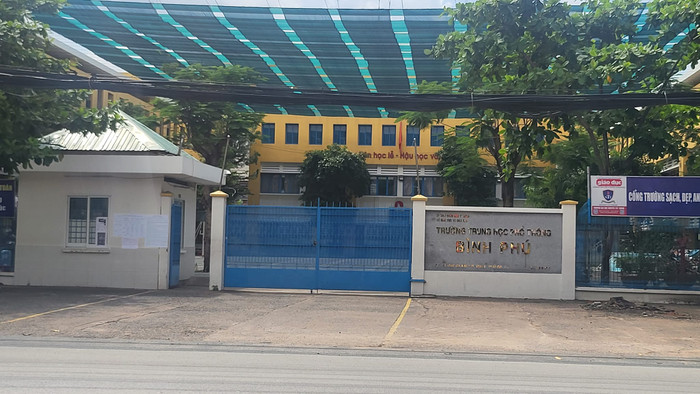Trường trung học phổ thông Bình Phú, Quận 6, Thành phố Hồ Chí Minh (ảnh minh họa: V.D) Trường trung học phổ thông Bình Phú, Quận 6, Thành phố Hồ Chí Minh (ảnh minh họa: V.D)
