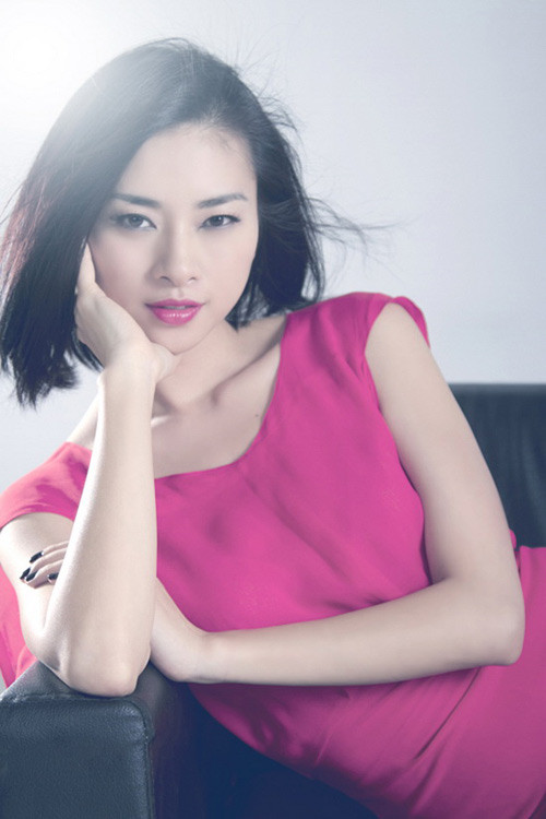 So với những ngày mới đặt chân vào làng giải trí dung nhan Ngô Thanh Vân dường như không thay đổi. Cô ngày càng sắc sảo, cuốn hút hơn. So với những ngày mới đặt chân vào làng giải trí dung nhan Ngô Thanh Vân dường như không thay đổi. Cô ngày càng sắc sảo, cuốn hút hơn.