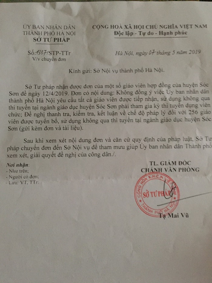 Đến nay giáo viên hợp đồng tại huyện Sóc Sơn và nhiều huyện khác trên địa bàn Hà Nội vẫn chưa nhận được một câu trả lời chính thức (Ảnh: Vũ Ninh) Đến nay giáo viên hợp đồng tại huyện Sóc Sơn và nhiều huyện khác trên địa bàn Hà Nội vẫn chưa nhận được một câu trả lời chính thức (Ảnh: Vũ Ninh)
