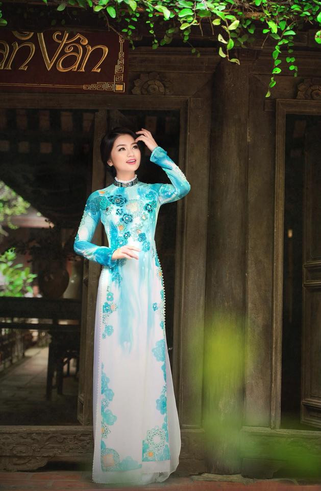 Diễn viên Diệu Hương nền nã với áo dài Diễn viên Diệu Hương nền nã với áo dài