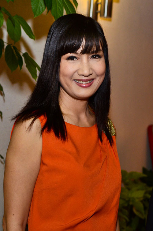 Hiền Mai cũng mất điểm vì hàm răng xỉn màu thế kia Hiền Mai cũng mất điểm vì hàm răng xỉn màu thế kia