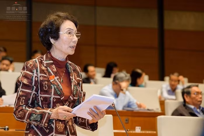 Phó Giáo sư Bùi Thị An, Đại biểu Quốc hội khóa 13. ảnh: quochoi.vn Phó Giáo sư Bùi Thị An, Đại biểu Quốc hội khóa 13. ảnh: quochoi.vn