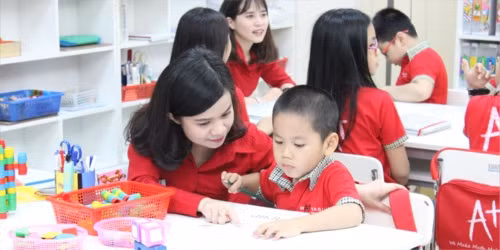 Tâm lý xã hội đã khiến nhiều người có năng lực không chọn ngành sư phạm. Ảnh minh họa: Giaoducthoidai.vn Tâm lý xã hội đã khiến nhiều người có năng lực không chọn ngành sư phạm. Ảnh minh họa: Giaoducthoidai.vn