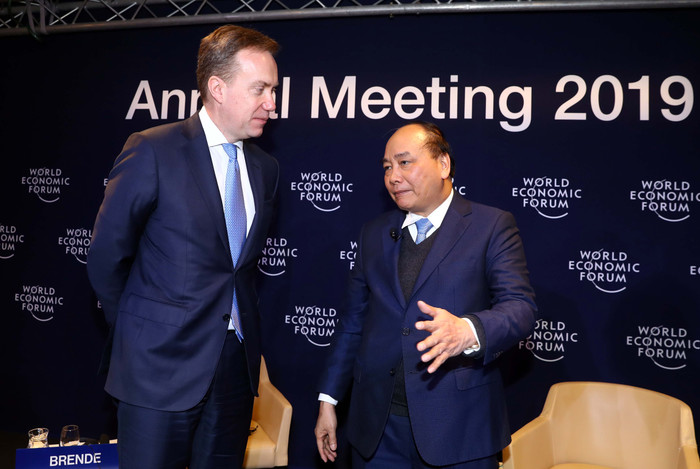 Thủ tướng Nguyễn Xuân Phúc và Chủ tịch WEF Borge Brende. Ảnh: TTXVN Thủ tướng Nguyễn Xuân Phúc và Chủ tịch WEF Borge Brende. Ảnh: TTXVN