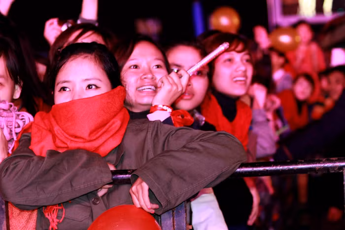 Sự hân hoan hiện rõ trên khuôn mặt.