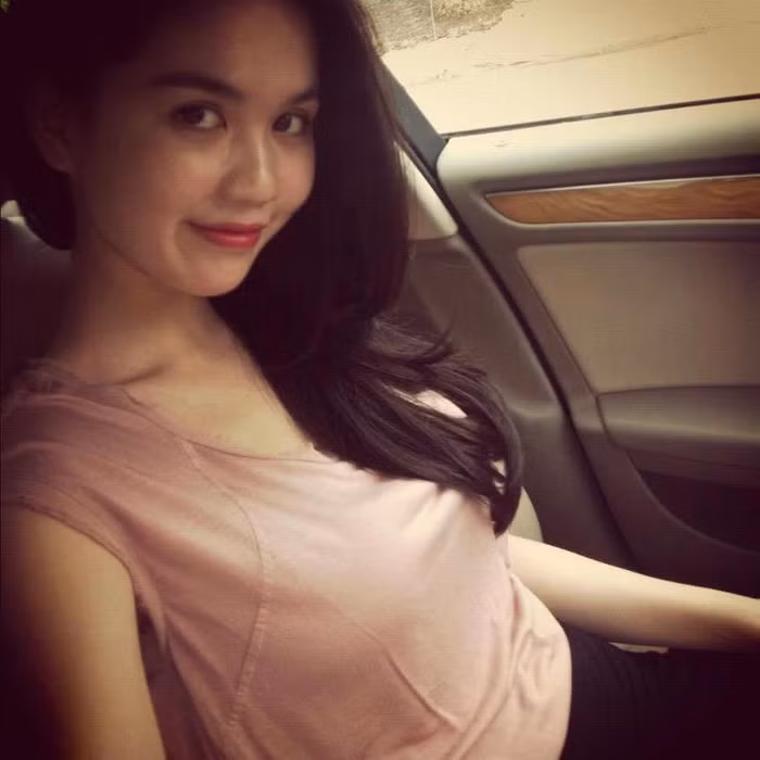 Khi không make-up Ngọc Trinh vẫn khiến nhiều người ngưỡng mộ về một nhan sắc xinh đẹp