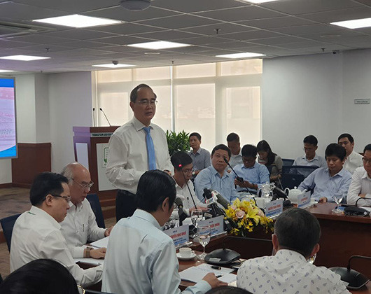 Bí thư Nguyễn Thiện Nhân nói về quy trình xử lý các nguyên lãnh đạo thành phố có vi phạm (ảnh: P.L) Bí thư Nguyễn Thiện Nhân nói về quy trình xử lý các nguyên lãnh đạo thành phố có vi phạm (ảnh: P.L)