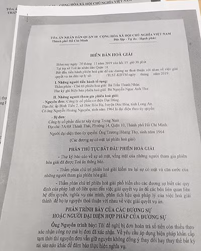 Biên bản hòa giải giữa hai bên tại Tòa án nhân dân quận 10 (ảnh: P.L) Biên bản hòa giải giữa hai bên tại Tòa án nhân dân quận 10 (ảnh: P.L)