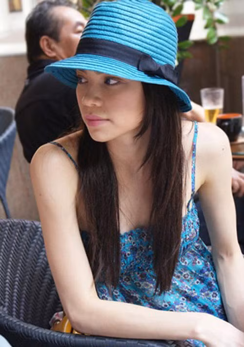 Hồ Ngọc Hà luôn biết cách làm nổi bật những món đồ đơn giản nhất