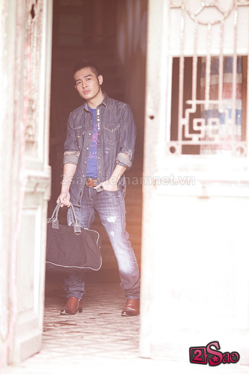 Hoàng Hải chia sẻ trên một tờ báo: "Không phải tôi nhạt, chẳng qua tôi không thích người ta săm soi vào đời tư của tôi, ngoài âm nhạc, sân khấu, tôi chỉ muốn có một cuộc sống bình dị mà thôi! Và tôi thấy thỏa mãn với điều đó, việc gì cứ phải ồn ào, thị phi, gây sốc". Hoàng Hải chia sẻ trên một tờ báo: "Không phải tôi nhạt, chẳng qua tôi không thích người ta săm soi vào đời tư của tôi, ngoài âm nhạc, sân khấu, tôi chỉ muốn có một cuộc sống bình dị mà thôi! Và tôi thấy thỏa mãn với điều đó, việc gì cứ phải ồn ào, thị phi, gây sốc".