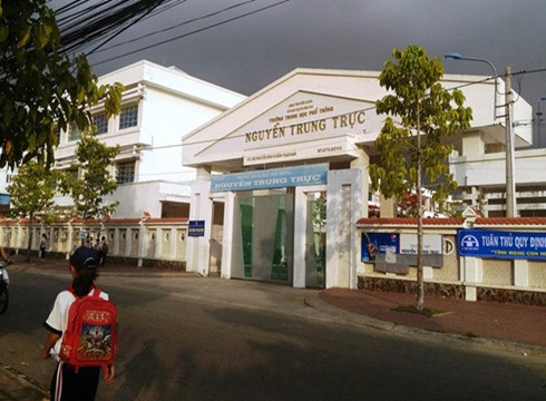 Trường trung học phổ thông Nguyễn Trung Trực, tỉnh Kiên Giang (Ảnh: laodong.vn) Trường trung học phổ thông Nguyễn Trung Trực, tỉnh Kiên Giang (Ảnh: laodong.vn)