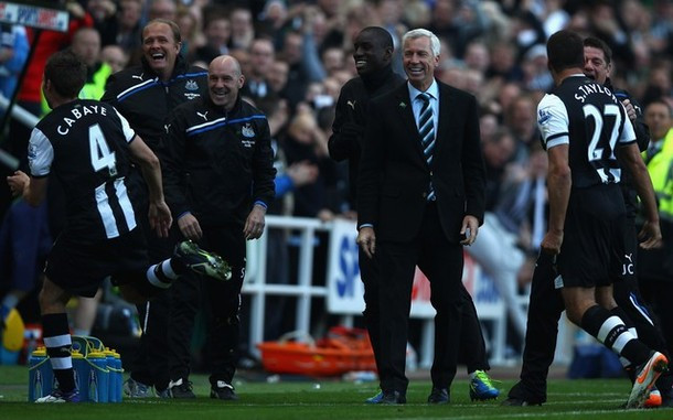 Cabaye luôn nhận được sự tin tưởng của HLV và đồng đội. Cabaye luôn nhận được sự tin tưởng của HLV và đồng đội.