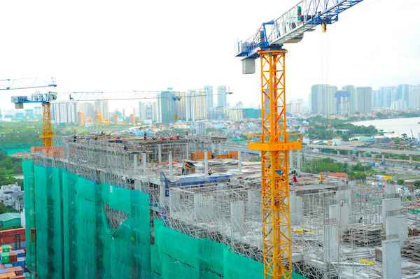 Him Lam Phú An, tọa lạc tại cửa ngõ khu Đông, ngay cạnh tuyến Metro số 1 Bến Thành – Suối Tiên.