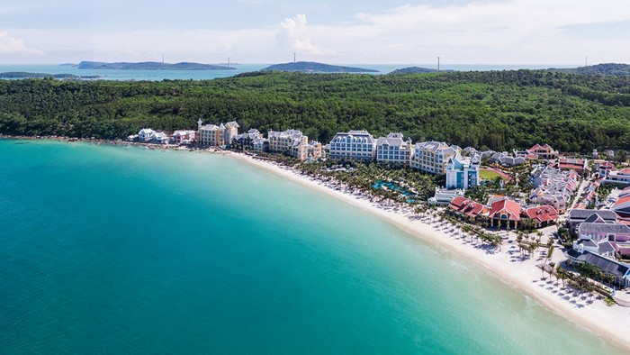 Chanterelle – Spa by JW thuộc khu nghỉ dưỡng cao cấp JW Marriott Phu Quoc Emerald Bay do Tập đoàn Sun Group làm chủ đầu tư và Tập đoàn Marriott International quản lý Chanterelle – Spa by JW thuộc khu nghỉ dưỡng cao cấp JW Marriott Phu Quoc Emerald Bay do Tập đoàn Sun Group làm chủ đầu tư và Tập đoàn Marriott International quản lý