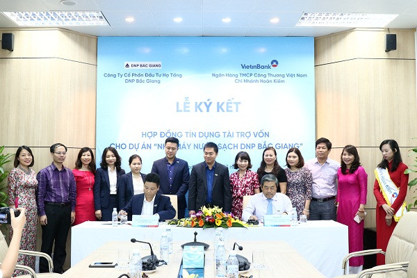 VietinBank hỗ trợ doanh nghiệp nguồn tài chính ưu đãi để phát triển kinh doanh. VietinBank hỗ trợ doanh nghiệp nguồn tài chính ưu đãi để phát triển kinh doanh.