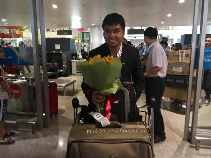 Phạm Cao Nguyên từng đoạt Huy chương Vàng Olympic Tin học 2016, tuy nhiên năm nay em chỉ giành được Huy chương Đồng. Phạm Cao Nguyên từng đoạt Huy chương Vàng Olympic Tin học 2016, tuy nhiên năm nay em chỉ giành được Huy chương Đồng.